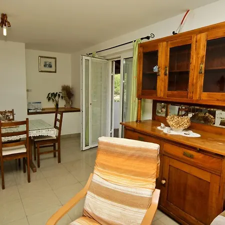 Robinson Ivano Apartman *
