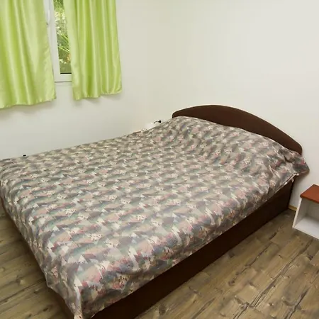 Robinson Ivano Apartman *