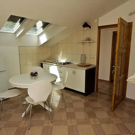 Apartman Robinson Ivano Zavala