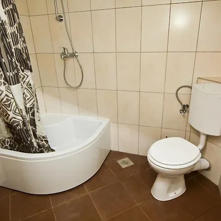 Robinson Ivano Apartman *