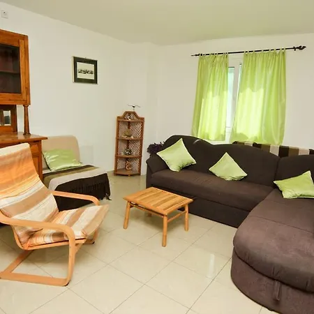 Robinson Ivano Apartment