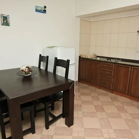 Robinson Ivano Apartment