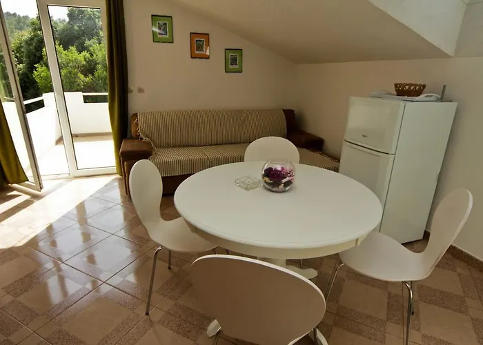 Robinson Ivano * Zavala