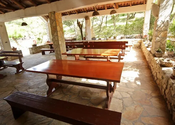 Robinson Ivano * Zavala